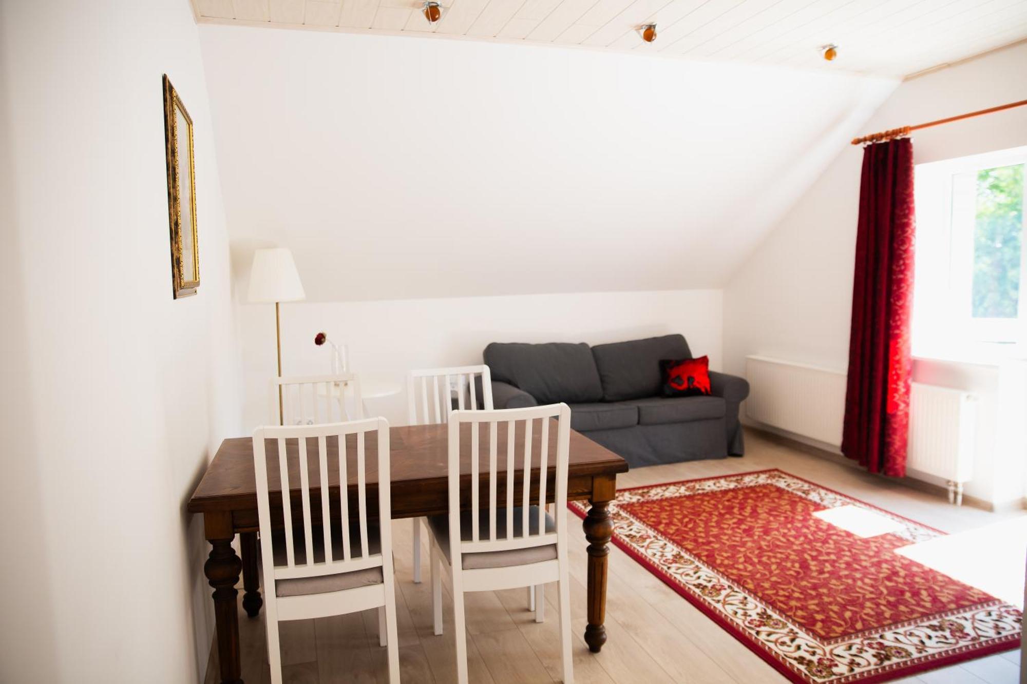 Konrad Family Guesthouse Kuressaare Habitación foto