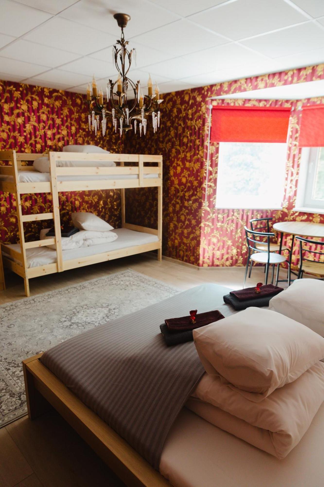 Konrad Family Guesthouse Kuressaare Exterior foto